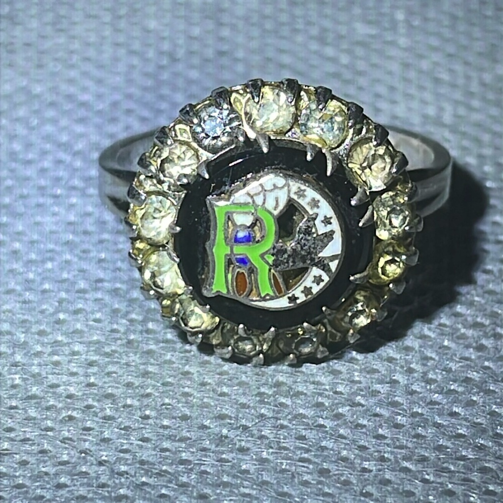 Sterling silver Rebeca odd fellows vintage ring